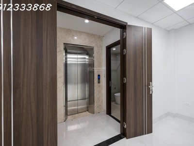 Cho thuê 3 tầng nhà mới xây mặt ngõ 3 minh khai, gần ngã tư bạch mai, chợ mơ, mt 6m 4