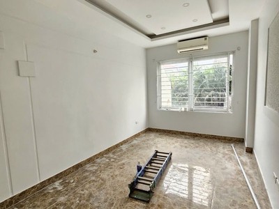 Nhà đẹp- full nội thất - về ở ngay đón tết - gần hồ tây  - tầm tiền quá hiếm-chốt ngay 30m2 2