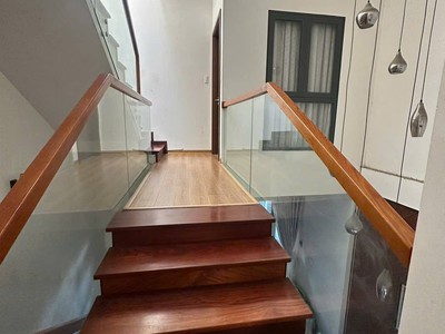 Bán nhà 3 tầng đường hòa phú 10 - view công viên 2