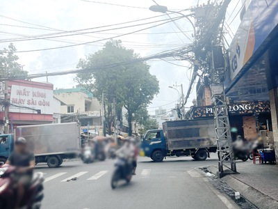 Nhà 3 tầng mặt tiền kinh doanh đinh hoà p13q8. giá 8.2 tỷ 3