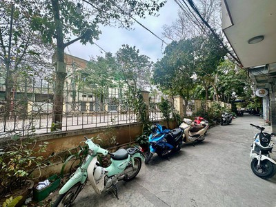 Nhà đẹp kim giang - 38m 5 tầng - ô tô đỗ gần - kinh doanh. giá nhỉnh 10 tỷ 3