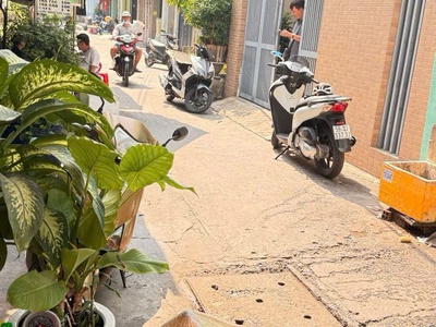 Nhà 4 tầng hẻm 5m nguyễn duy p12q8. giá 5,89 tỷ tl 4