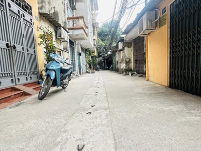 Nhà đẹp ngõ 250 kim giang - 40m 5 tầng - ô tô đỗ cách 5m - kinh doanh. giá nhỉnh 9 tỷ 4