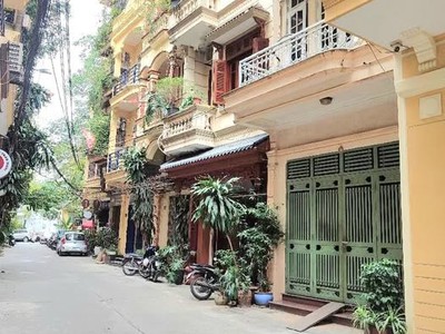 Siêu rẻ, bán nhà phố kim mã, ô tô tránh, kinh doanh tốt, 85m chỉ 28 tỷ 1