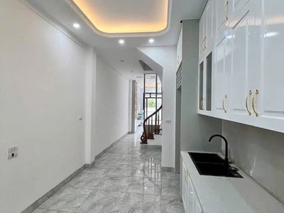 Bán nhà mới thạch bàn 41m 5 tầng 4 ngủ nhỉnh 7 tỷ chỉ 1 căn duy nhất không có căn thứ hai 1