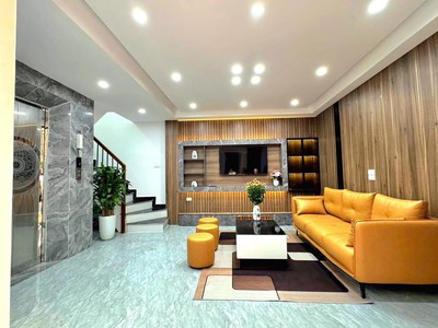 Nhà đẹp định công thượng - 32m 6 tầng-thang máy- ô tô đỗ gần- kinh doanh. giá nhỉnh 9 tỷ 0