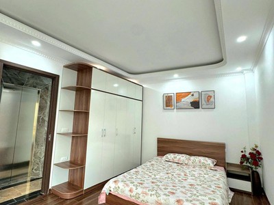 Nhà đẹp định công thượng - 32m 6 tầng-thang máy- ô tô đỗ gần- kinh doanh. giá nhỉnh 9 tỷ 2