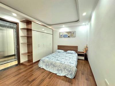 Nhà đẹp định công thượng - 32m 6 tầng-thang máy- ô tô đỗ gần- kinh doanh. giá nhỉnh 9 tỷ 3