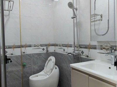 39m    5 tầng   thang máy   2 thoáng   khu quân đội hoàng văn thái  hơn 10.4tỷ 2