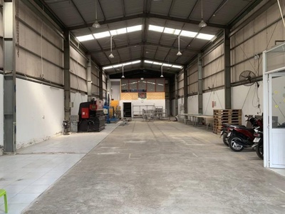 Cho thuê nhà kho 560m2 MT đường lớn tại Liên Chiểu, sẵn điện nước, giá tốt chỉ 25 triệu 0