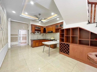 Bán nhà 5 tầng đường quốc lộ 13 ngay kđt vạn phúc đường 10m giá chỉ 9,25 tỷ 2