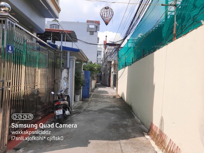 Bán nhà gần mặt đường phương lưu   hai ô tô đỗ trước cổng, giá tốt 0