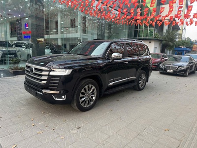 Toyota Lc300 sản xuất 2025 vừa đăng ký xong chạy mấy nghìn 0