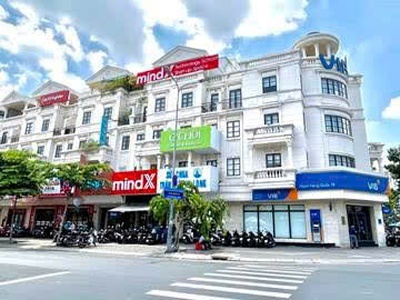 Chính chủ bán nhà 3 tầng, 4x20m, hẻm ô tô thông ở đường phan văn trị, p5, gò vấp, dọn vào ở ngay. 1