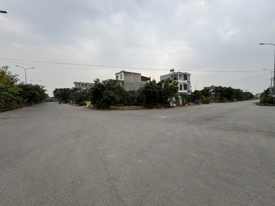Bán đất mặt đường 26m TĐC Tràng Cát dt 60m2 giá chỉ 6xtr/m2 sát dự án Ecopark. 0