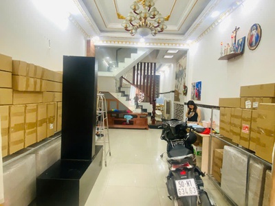 Giảm 400tr bán trước tết lk 4-5 ngay chợ bình thành hẻm 6m sát mặt tiền 64m2,4tầng 6 tỷ 1 0