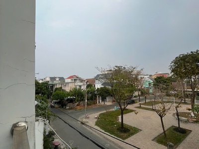 Siêu phẩm mặt tiền đ số kdc vĩnh lộc gần công viên hồ trái tim 95m2,4 tầng 10 tỷ 1 2