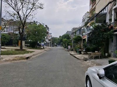 Siêu phẩm mặt tiền đ số kdc vĩnh lộc gần công viên hồ trái tim 95m2,4 tầng 10 tỷ 1 1