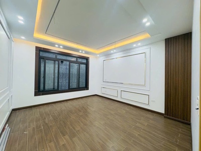 Bán nhà nguyễn sơn long biên,oto đỗ cửa,ngõ nông,2 thoáng,44m nhỉnh 10 tỷ tl 2