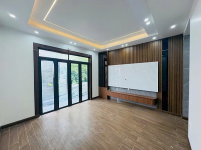 Bán nhà nguyễn sơn long biên,oto đỗ cửa,ngõ nông,2 thoáng,44m nhỉnh 10 tỷ tl 3