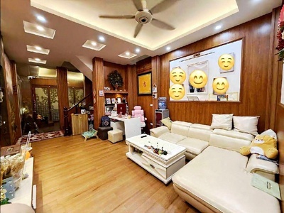 Bán nhà kim mã 47m x5 tầng 13,75 tỷ-full nội thất,gần phố 0