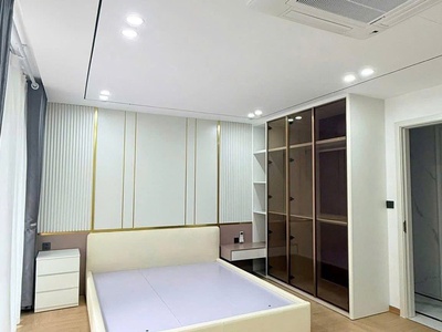 Trung tâm nguyễn văn cừ  dt 40m - mt 5m xây 7 tầng lầu  oto  chỉ 19 tỷ 3