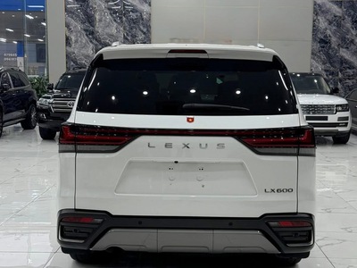Bán Lexus LX600 7 chỗ sản xuất 2023 Siêu lướt. 3