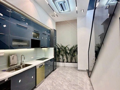 Siêu phẩm trần khát chân bán nhà 4 tầng long lanh ngõ thông kinh doanh nhỏ hai bà trưng 2