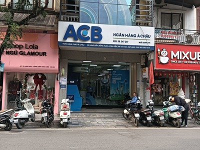 Bán nhà mặt phố Quang Trung, tp Uông Bí, DT 185m2 MT 6.6m, Văn phòng hoặc Kinh doanh, 16.2 tỷ 0