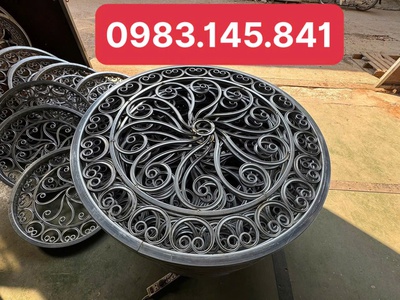 Vòng tròn sắt mỹ thuật trang trí mái kính đẹp, uốn chuẩn không móp 4