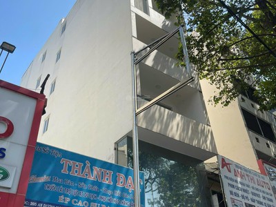 Chỉ 36tỷ tl tốt  4.1x20  mặt tiền 6tầng thang máy, phố showroom ôtô an dương vương quận 5 0