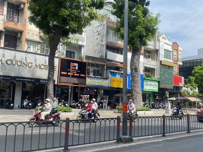 Bán mặt tiền trần hưng đạo p2 quận 5  4.1x25  chỉ 39tỷ tl tốt 0