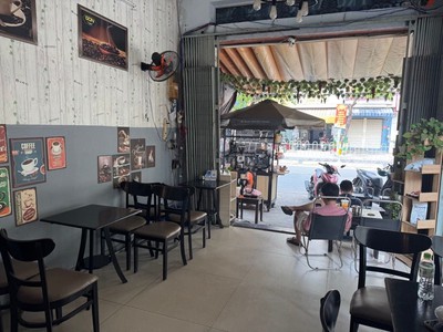 Mặt tiền kinh doanh đỉnh   nguyễn sơn - nhà 2 tầng   sân thượng   lô góc   đúc kiên cố. 0