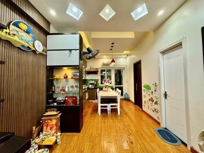 Bán căn hộ 65m2 view hồ chung cư Thanh Hà Cienco 5 chỉ 3,3x tỉ 0