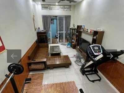 Trường chinh  44m    4 tầng   3.7m mt  9.8 tỷ   vài bước ra phố 0