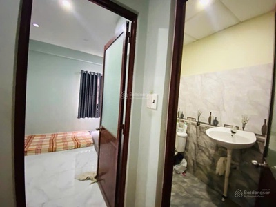 Hiếm   nhà quận 10 - không lg qh - cách mạng tháng tám - 5.2x10m  52.2m2 , 2 tầng - chỉ nhỉn 6 tỷ 3