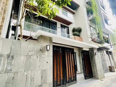 Đẳng cấp hiếm, bán biệt thự khu linh lang đội cấn, ô tô đỗ cổng,150m, chỉ 32 tỷ 0