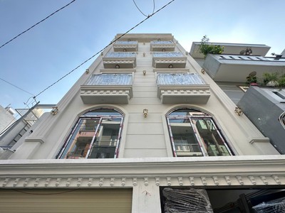 Tin thật 100  bán căn hộ dịch vụ 119m2  6,5x19  x 21p ở quang trung - hxh 6m -dt 1,85 tỷ 7,4/năm 0