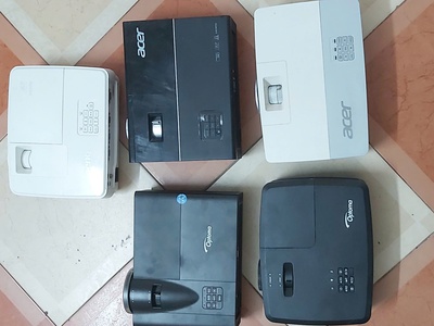 Thanh lý máy chiếu 0