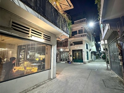 Bán nhà hxh quận 5, trần hưng đạo, có thang máy, 45m, 5pn, giá nhỉnh 9 tỷ 0