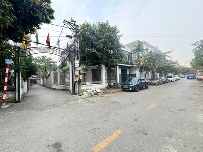 Bán nhà dân xây 3 tầng gía đầu tư sài đồng- long biên 45m2 x 8.5 tỷ. 2