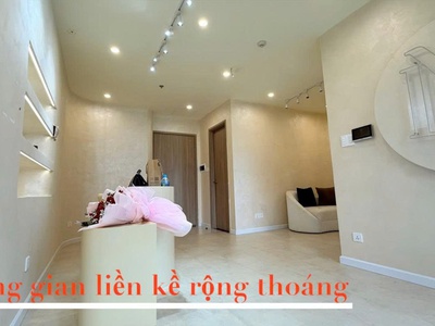 Bán căn hộ tầng 8 đẹp thoáng nhất khu, 1 phòng ngủ , 1wc, phòng khách, ban công nội thất căn bản. 1