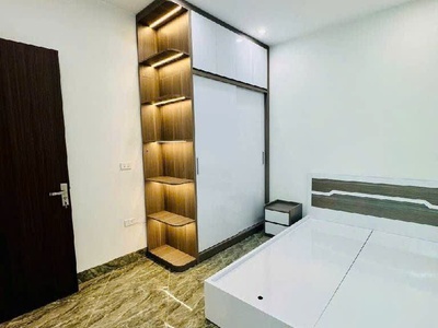 Bán nhà thạch bàn 35m 5 tầng hàng xóm aeon nhỉnh 6 tỷ 3