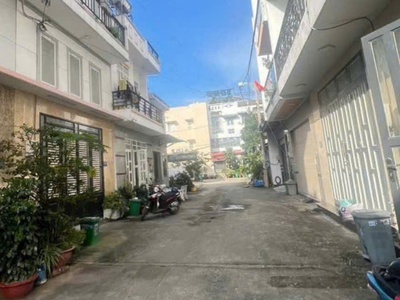 Bán nhà shr thạnh lộc 47 quận 12  dt 5x10,5m thiết kế 1 trệt 2 lầu 4pn 3wc  đường chuẩn 7m  khu cao 2