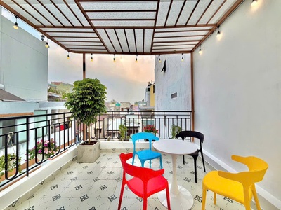 Nhà đẹp - chủ tặng full nội thất - chính chủ bán 5.65 tỷ - bình thạnh - hẻm thông - 2pn lớn 3wc - 1