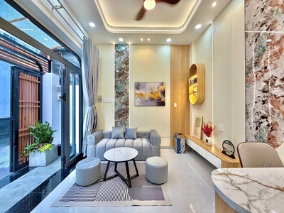 Nhà đẹp - chủ tặng full nội thất - chính chủ bán 5.65 tỷ - bình thạnh - hẻm thông - 2pn lớn 3wc - 3