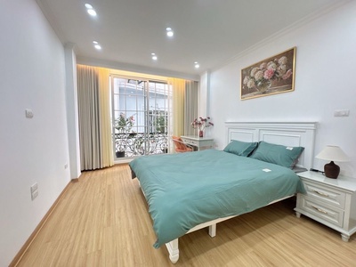 Lạc long quân 38m x7 tầng thang máy 13,8 tỷ-ngõ thông,ô tô,full nội thất 2