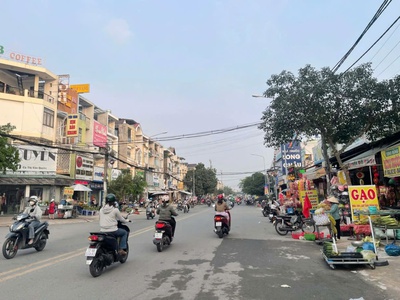 Siêu phẩm mặt tiền kinh doanh ngay chợ bình thành đường nhựa 20m 60m2,4 tầng 9 tỷ 8 1