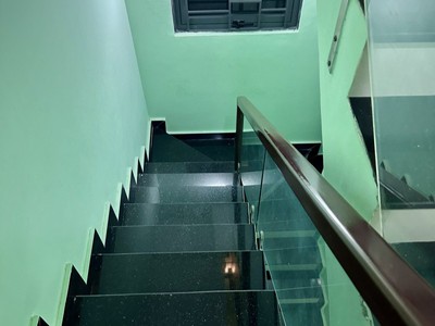 Bán nhà hxh Trần Hưng Đạo Q.5 - 45m2 - chỉ 9,5 tỉ có thang máy 5