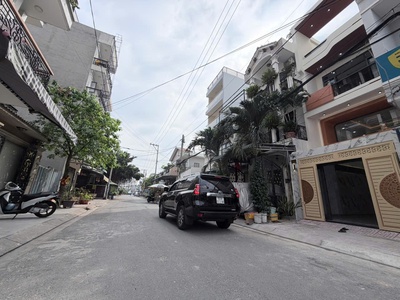 Cần bán trước tết, giá tl tốt   nhà mới 4 tầng, hẻm vip nguyễn hữu tiến, gần trường đhct 1